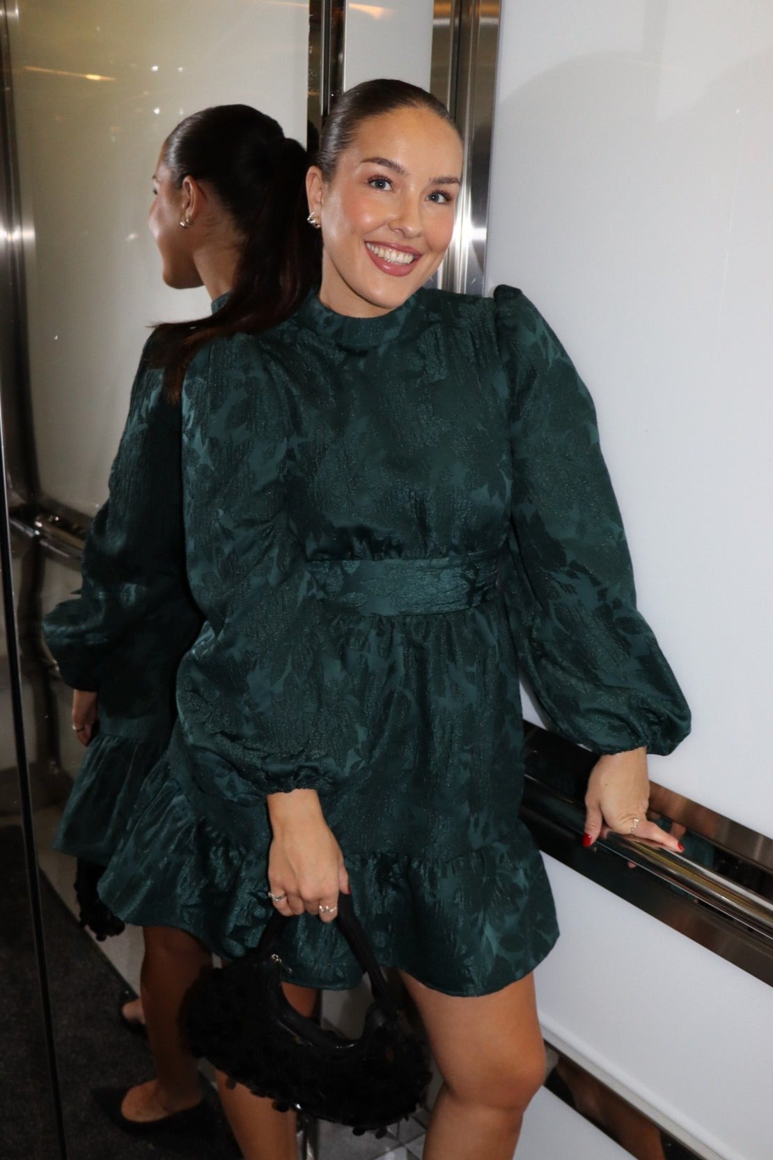 VMSULLE Short Dress - Scarab